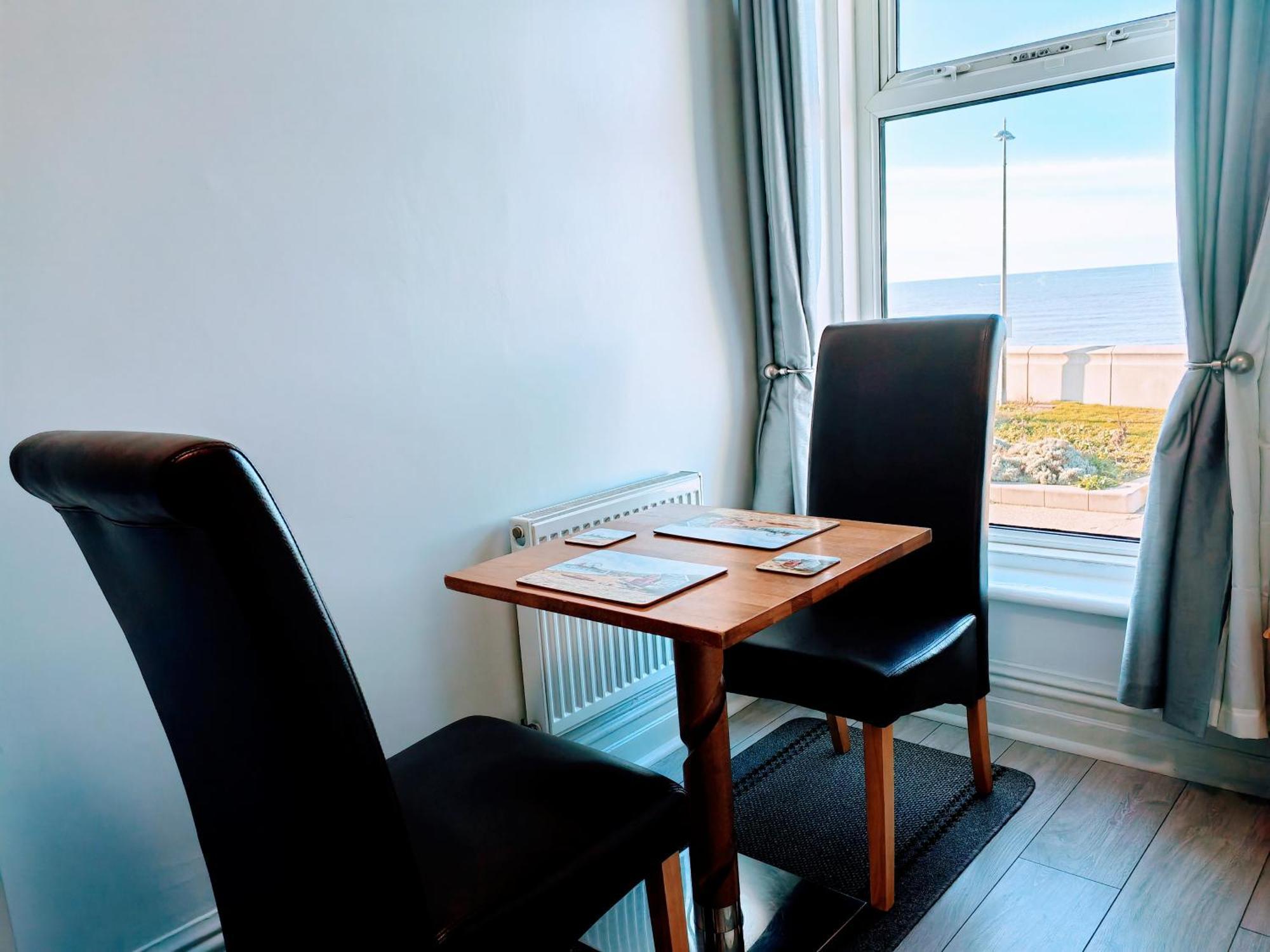 Seahawk Holiday Apartments Клівліс Екстер'єр фото