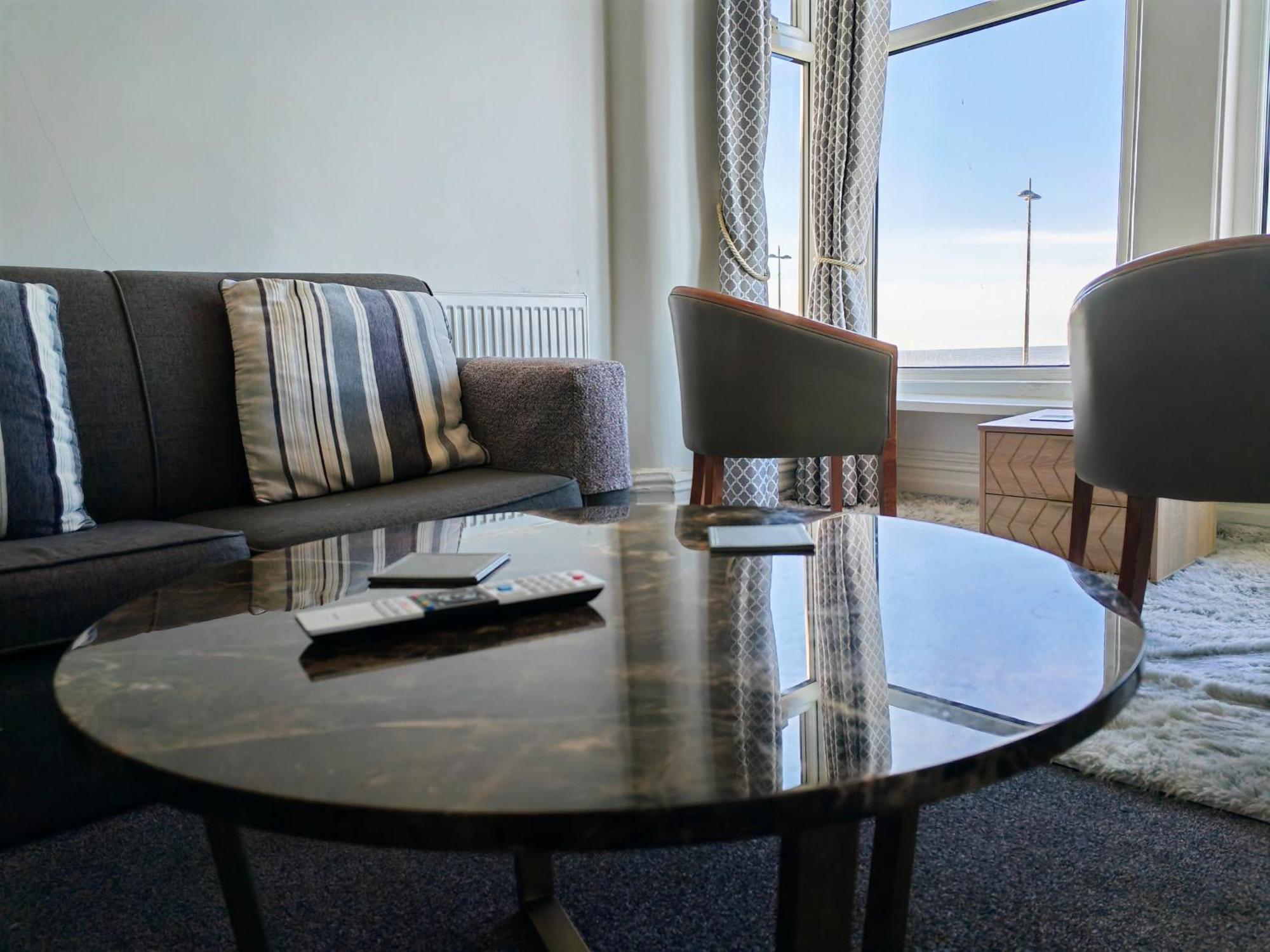 Seahawk Holiday Apartments Клівліс Екстер'єр фото