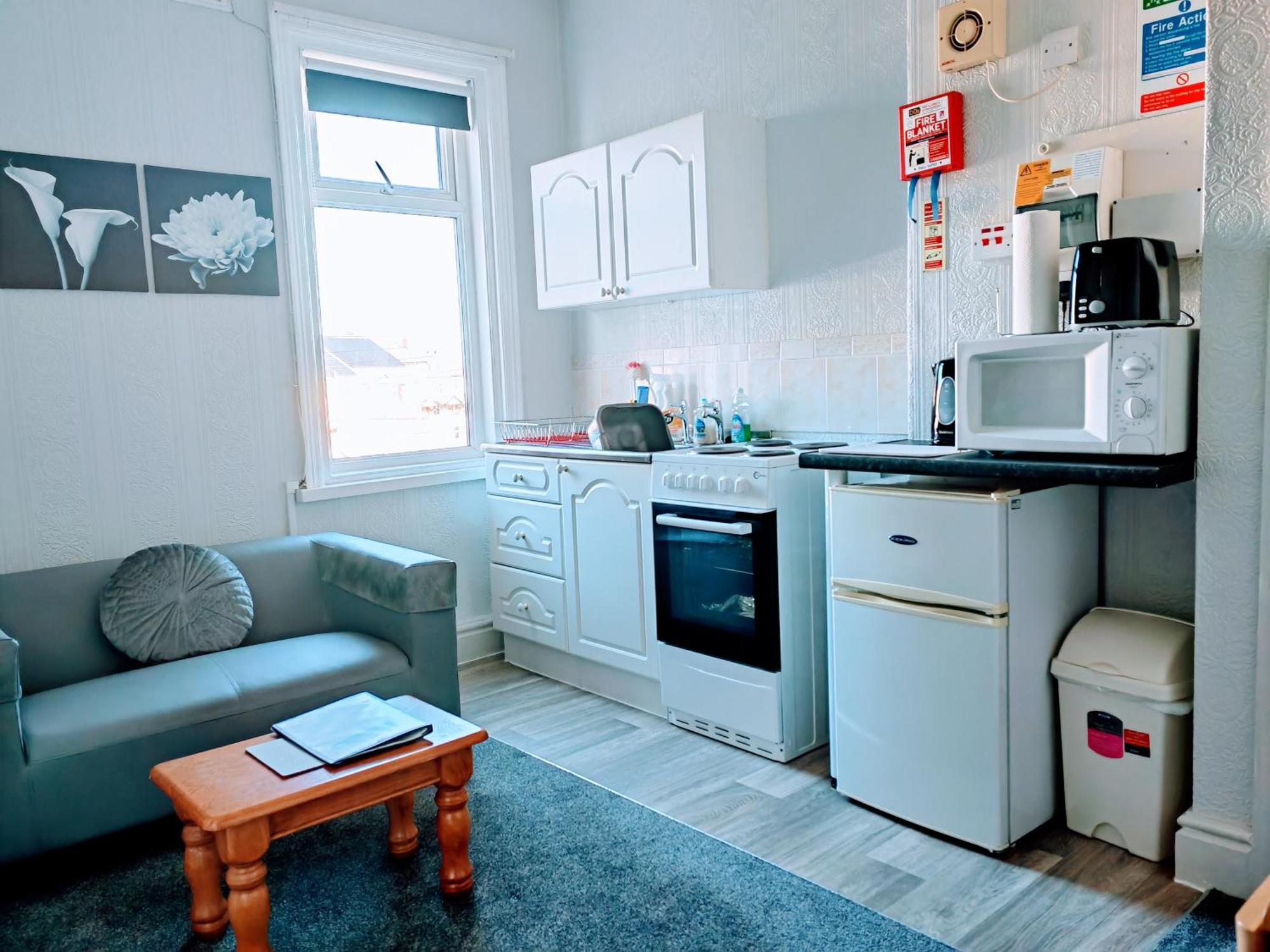 Seahawk Holiday Apartments Клівліс Екстер'єр фото